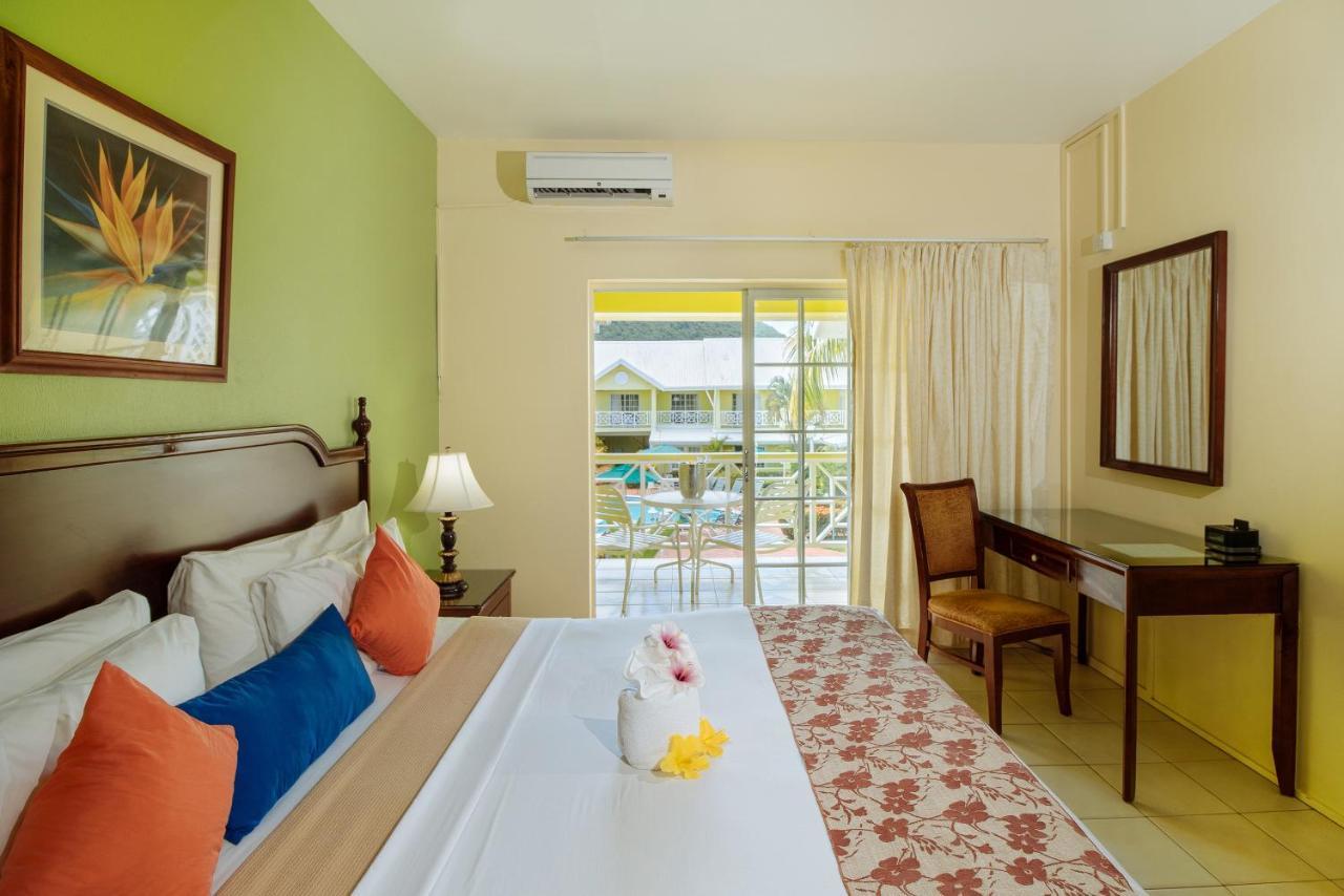 Bay Gardens Hotel Грос Айлет Екстериор снимка
